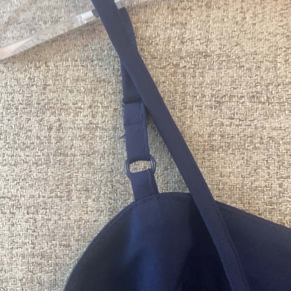 Open shoulder blouse - Picture 4 of 5